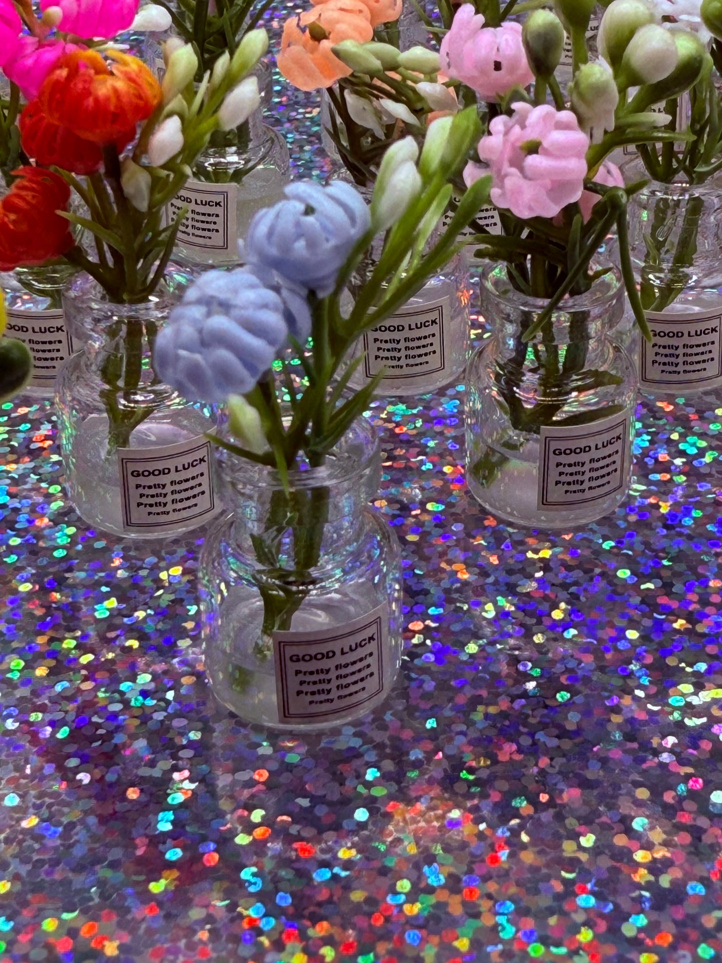 SET Glowing Flower Vase Magnets/Minders