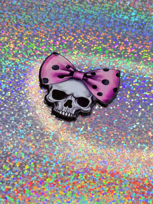 Skull and bow