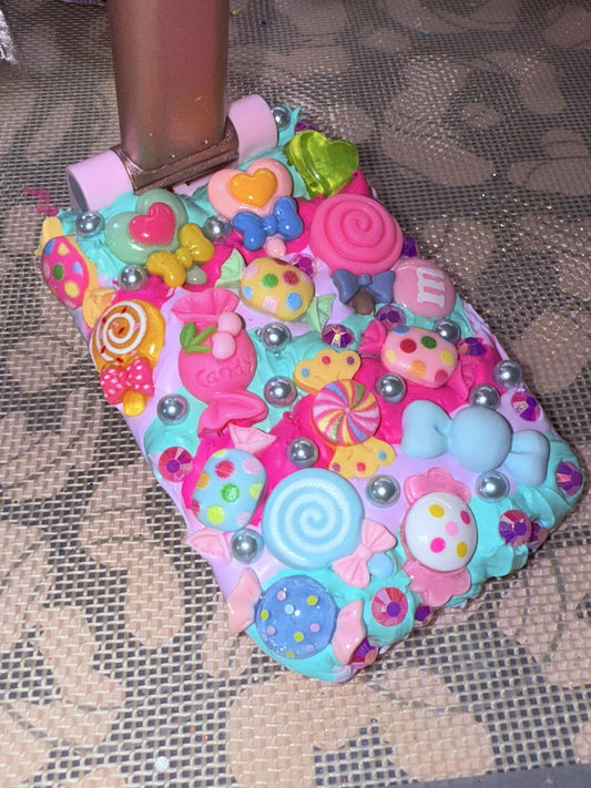 Decoden Phone Stands