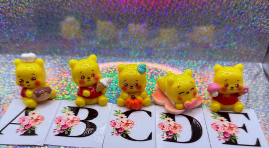 Sitting Pooh Magnets/Minders